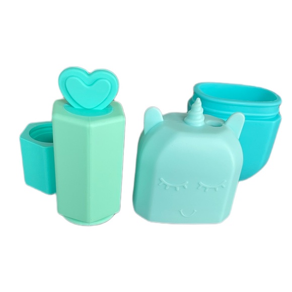 Silicone Unicorn Face Ice Cube Tray, Pink or Sea Green - Picture 4 of 11